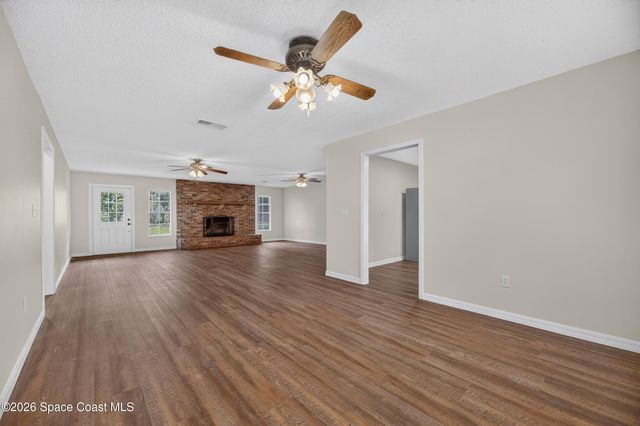 615 Thompson Road, Lithia, FL 33547