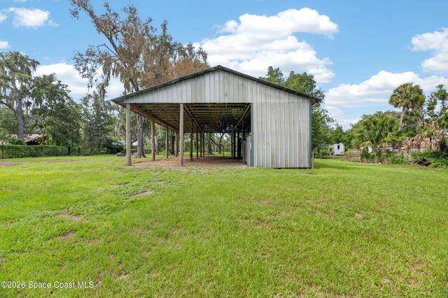 615 Thompson Road, Lithia, FL 33547