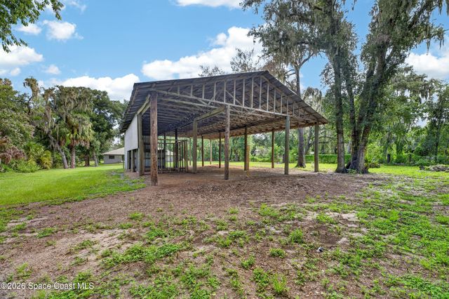 615 Thompson Road, Lithia, FL 33547