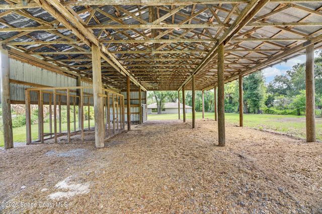 615 Thompson Road, Lithia, FL 33547