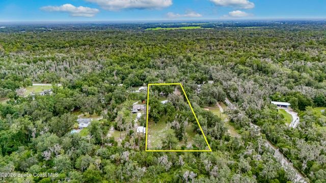 615 Thompson Road, Lithia, FL 33547