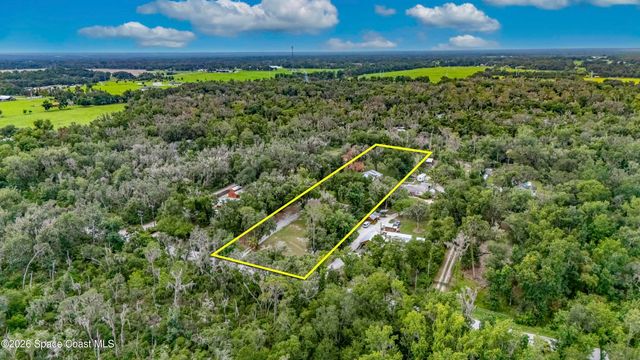 615 Thompson Road, Lithia, FL 33547