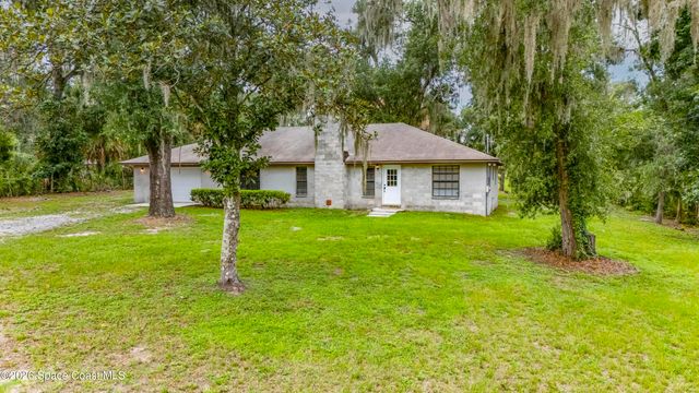 615 Thompson Road, Lithia, FL 33547