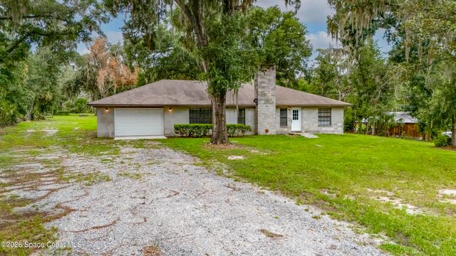 615 Thompson Road, Lithia, FL 33547