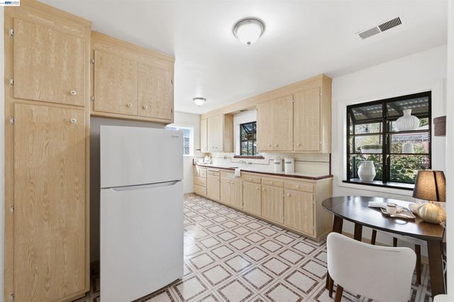 4164 Seven Hills Rd, Castro Valley, CA 94546