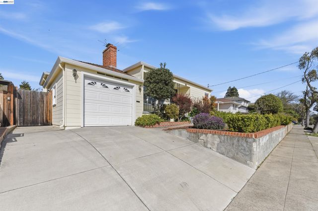 4164 Seven Hills Rd, Castro Valley, CA 94546