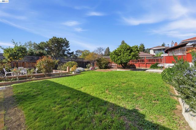 4164 Seven Hills Rd, Castro Valley, CA 94546