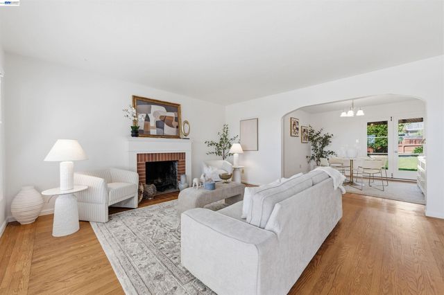 4164 Seven Hills Rd, Castro Valley, CA 94546