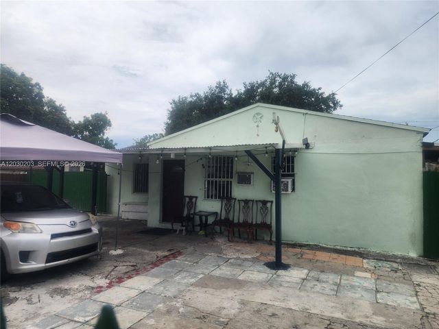 2130 NW 92nd St, Miami, FL 33147