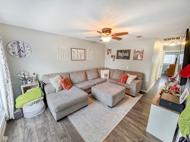 118 Brentwood Lane, Whiteland, IN 46184