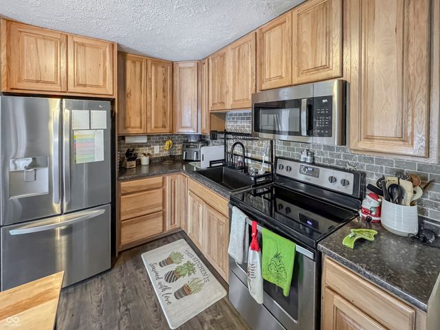 118 Brentwood Lane, Whiteland, IN 46184