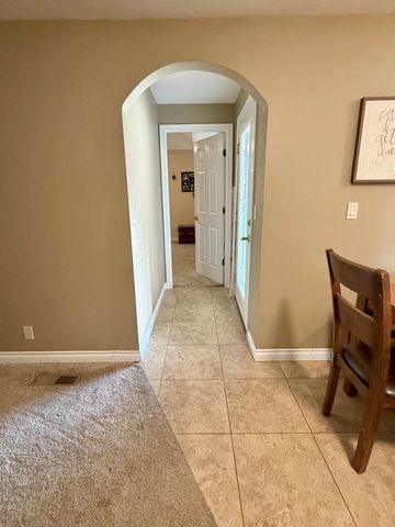 106 Victoria Way, Central Point, OR 97502