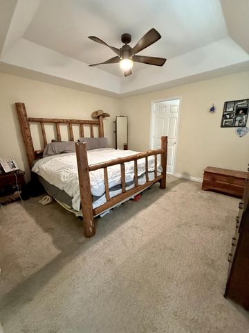 106 Victoria Way, Central Point, OR 97502