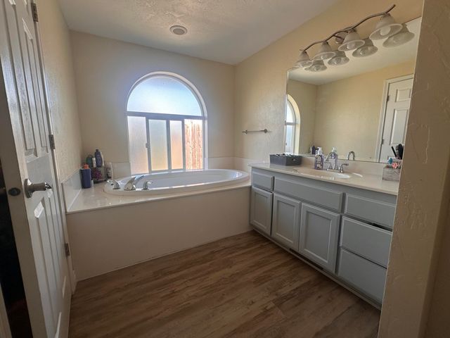 106 Victoria Way, Central Point, OR 97502