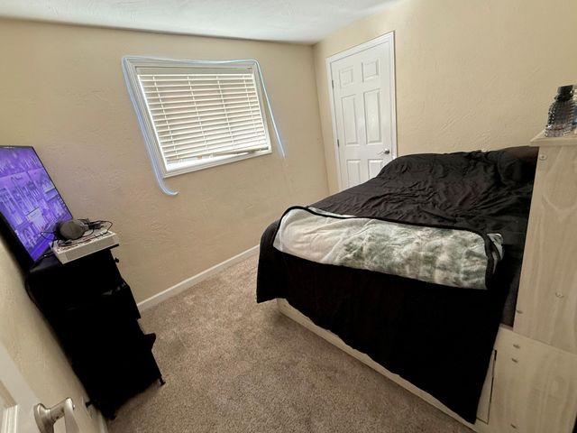 106 Victoria Way, Central Point, OR 97502