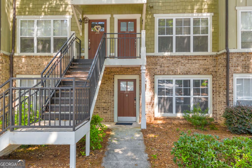 490 Barnett Shoals Road APT 205, Athens, GA 30605