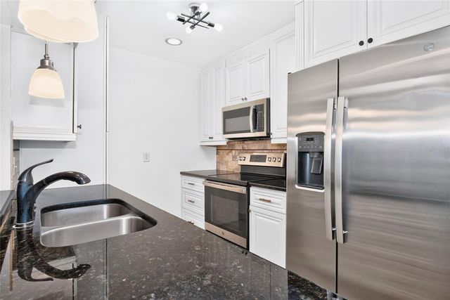 2245 GREENWICH DRIVE 0, Sun City Center, FL 33573