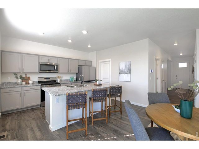 463 Thrush Pl, Johnstown, CO 80534