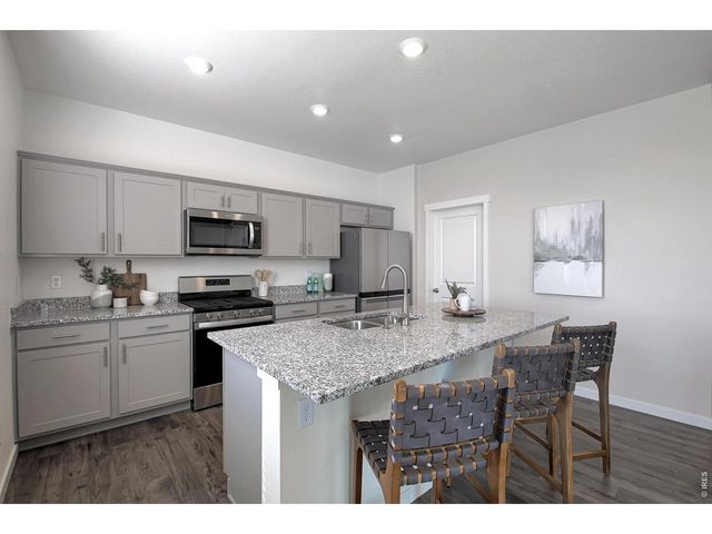 463 Thrush Pl, Johnstown, CO 80534