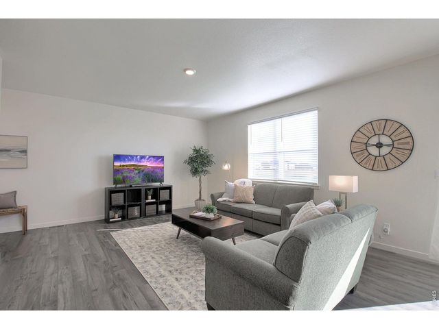 463 Thrush Pl, Johnstown, CO 80534