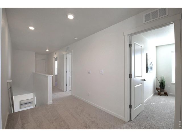 463 Thrush Pl, Johnstown, CO 80534