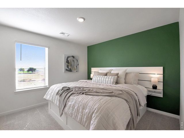 463 Thrush Pl, Johnstown, CO 80534