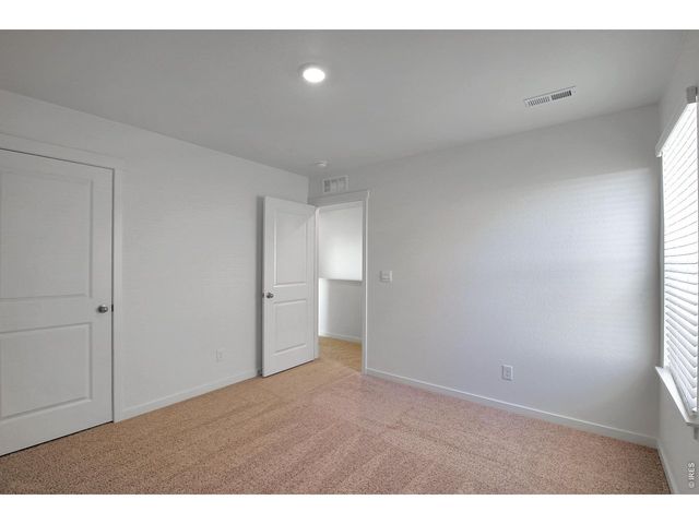 463 Thrush Pl, Johnstown, CO 80534