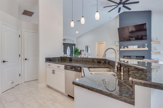 2226 CHARLESTON PARK DRIVE, North Port, FL 34287