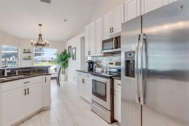 2226 CHARLESTON PARK DRIVE, North Port, FL 34287