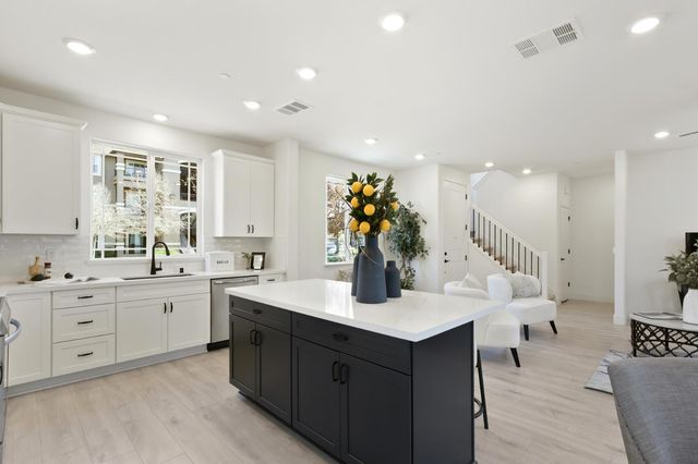 461 Caravaggio Cir, Sacramento, CA 95835