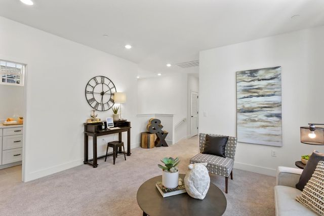 461 Caravaggio Cir, Sacramento, CA 95835