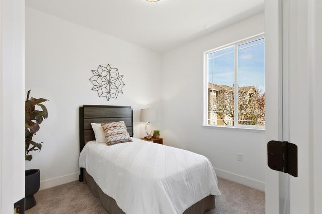 461 Caravaggio Cir, Sacramento, CA 95835