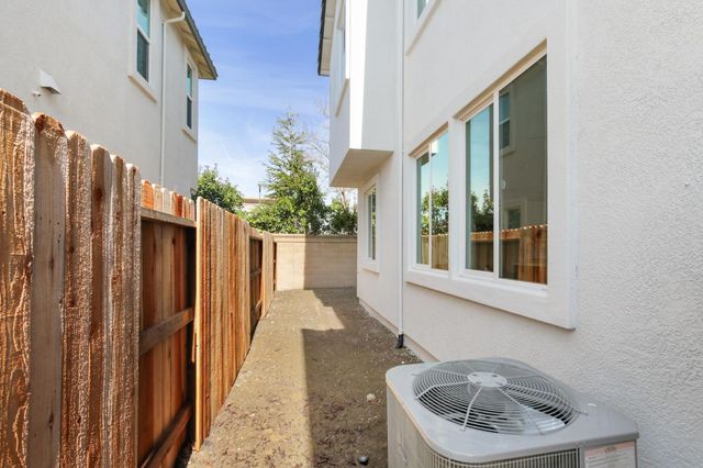 461 Caravaggio Cir, Sacramento, CA 95835