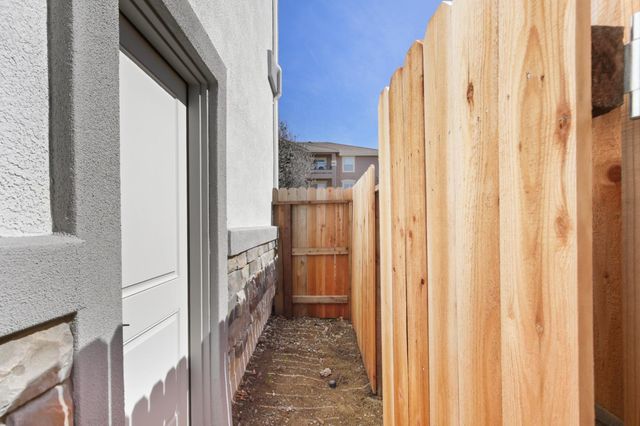 461 Caravaggio Cir, Sacramento, CA 95835