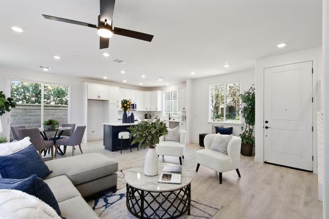 461 Caravaggio Cir, Sacramento, CA 95835