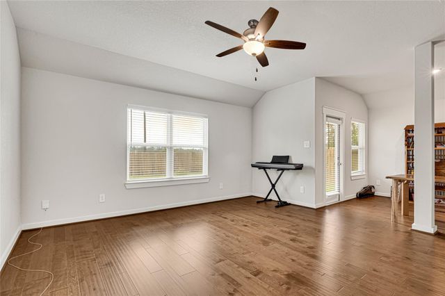 30280 Kingston Heath Drive, Cleveland, TX 77327