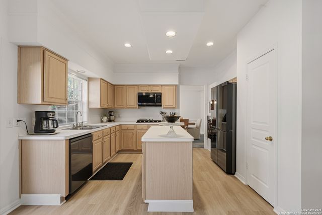 9518 Antoine Forest, San Antonio, TX 78254