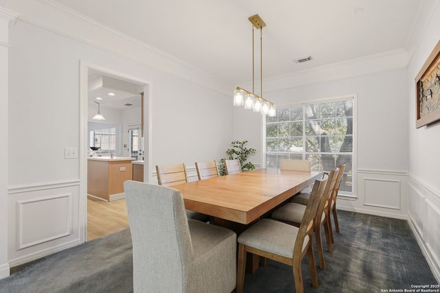 9518 Antoine Forest, San Antonio, TX 78254