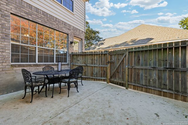 9518 Antoine Forest, San Antonio, TX 78254