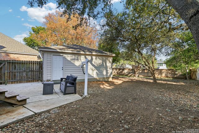 9518 Antoine Forest, San Antonio, TX 78254