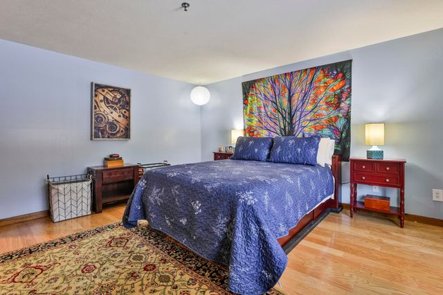 6 Dogwood Court, Atkinson, NH 03811