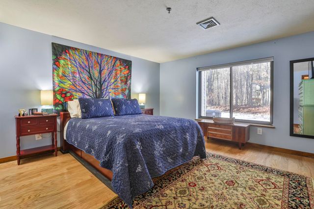 6 Dogwood Court, Atkinson, NH 03811