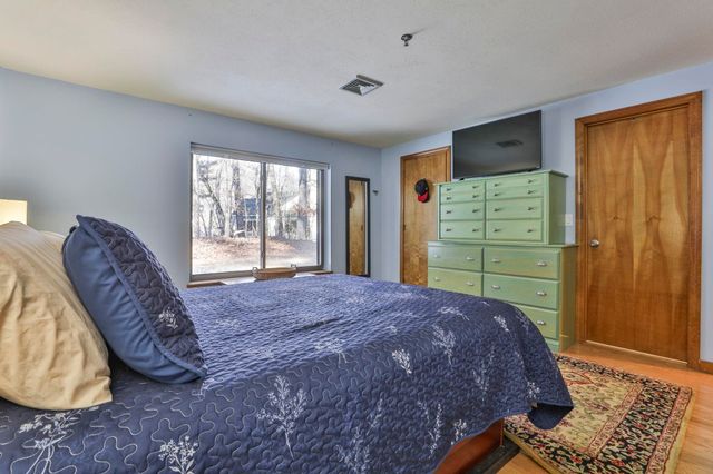 6 Dogwood Court, Atkinson, NH 03811