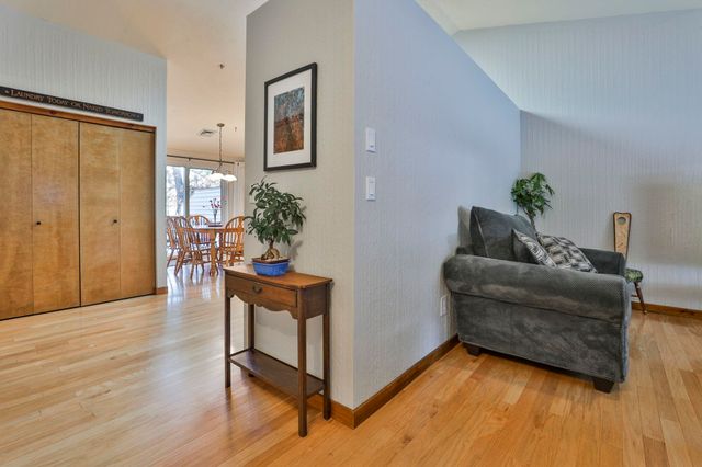 6 Dogwood Court, Atkinson, NH 03811