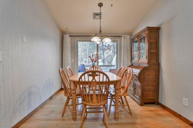 6 Dogwood Court, Atkinson, NH 03811