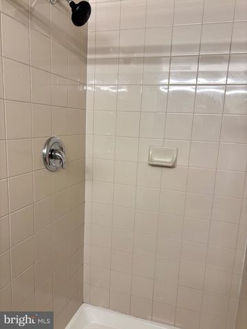 6966 HANOVER PKWY, Greenbelt, MD 20770