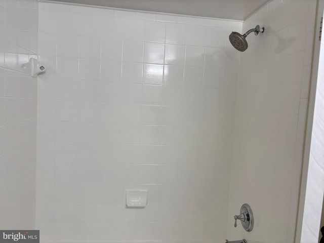 6966 HANOVER PKWY, Greenbelt, MD 20770