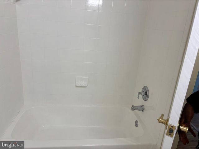 6966 HANOVER PKWY, Greenbelt, MD 20770