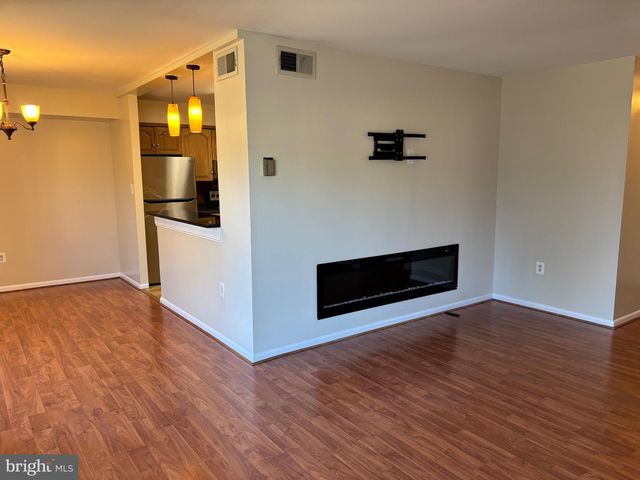 6966 HANOVER PKWY, Greenbelt, MD 20770