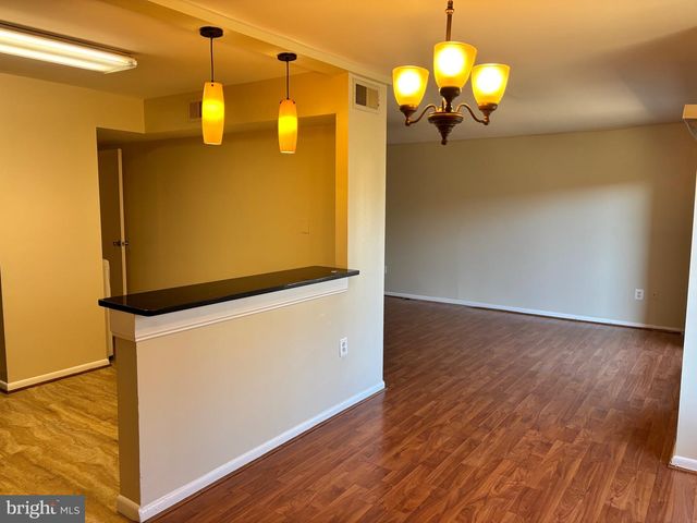 6966 HANOVER PKWY, Greenbelt, MD 20770